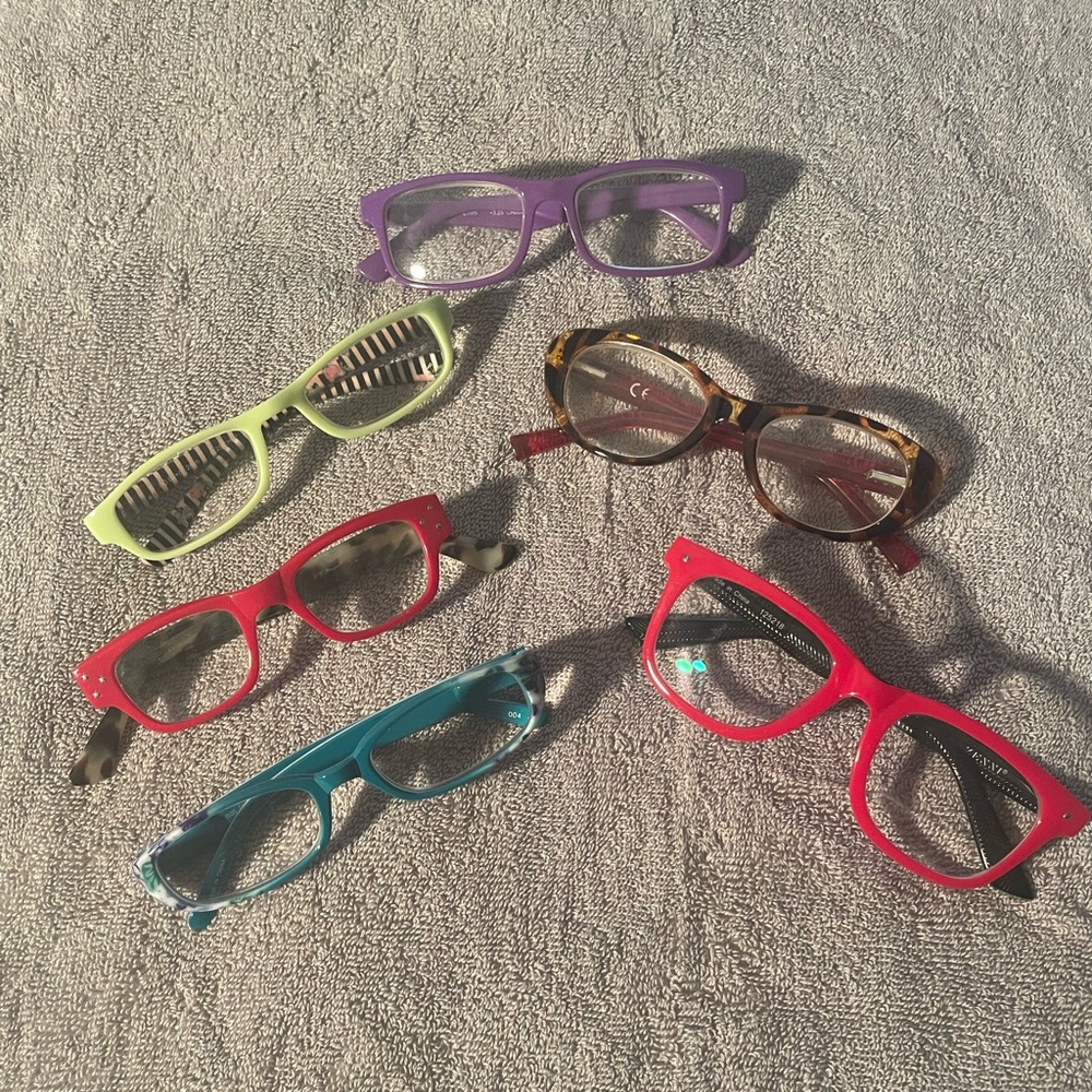 Lot of 6 Reading Glasses Various Strengths